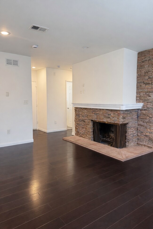 Building Photo - 2540 Hudspeth St