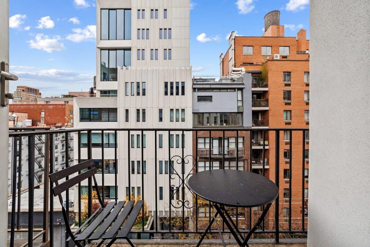 Building Photo - 448 W 19th St