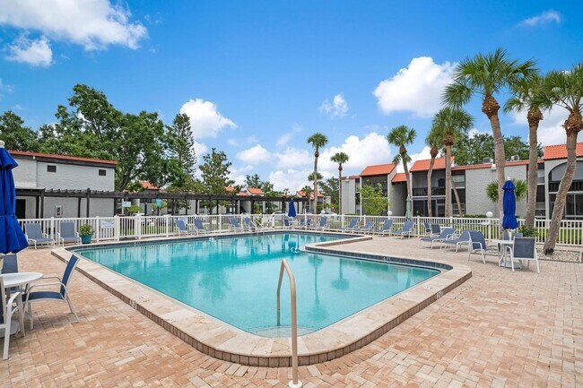 Building Photo - ** THIS UNIT IS AVAILABLE STARTING MAY 1ST 2026!** GORGEOUS 2 BEDROOM, 2BATHROOM, TURNKEY FURNISH...