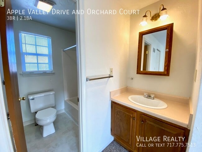 Building Photo - 110 Orchard Ct