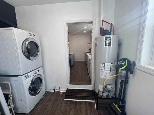 Building Photo - 29 N Hanover Ave