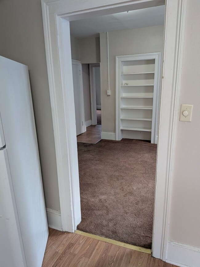 Building Photo - 1106-1108 Gibbson MGMT