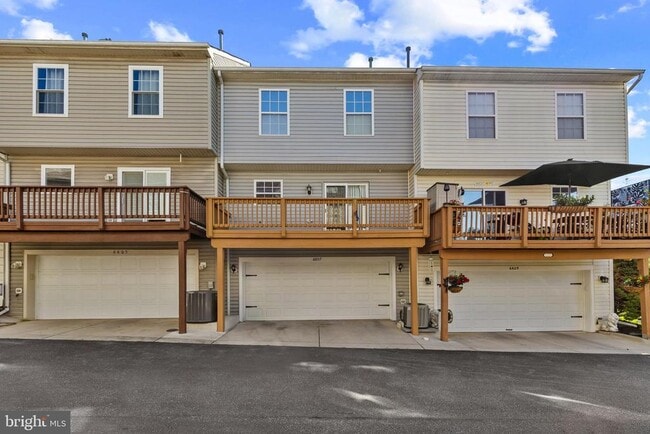 Building Photo - 6607 Rumfire Ct