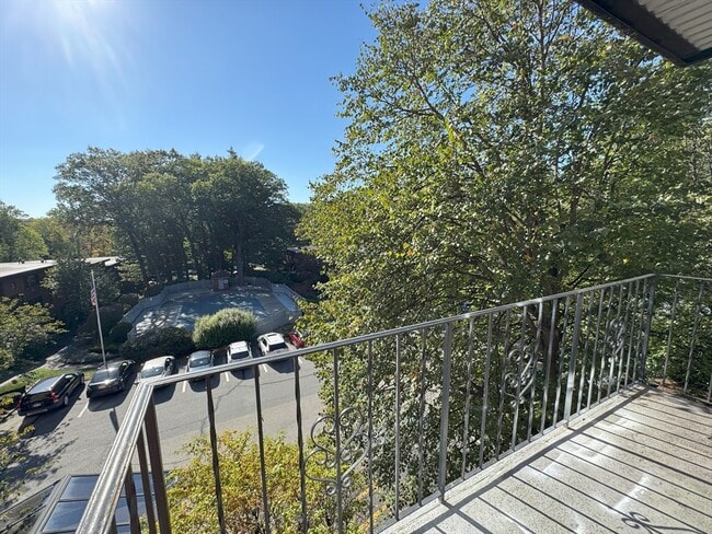 Building Photo - 1321 Worcester Rd