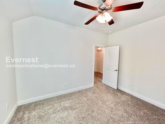 Building Photo - 11416 Culberson Dr