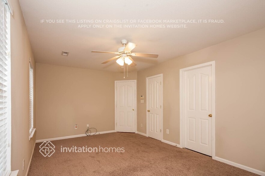 Building Photo - 5733 Shining Oak Ln