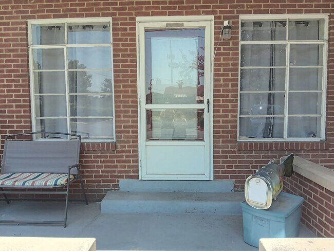 Primary Photo - 349 Herman Ave