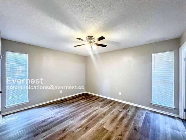 Building Photo - 3997 Tuscany Dr