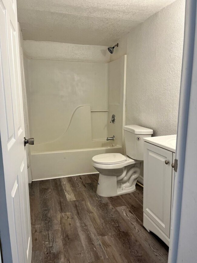 Building Photo - RENT TO OWN OPPORTUNITY!!