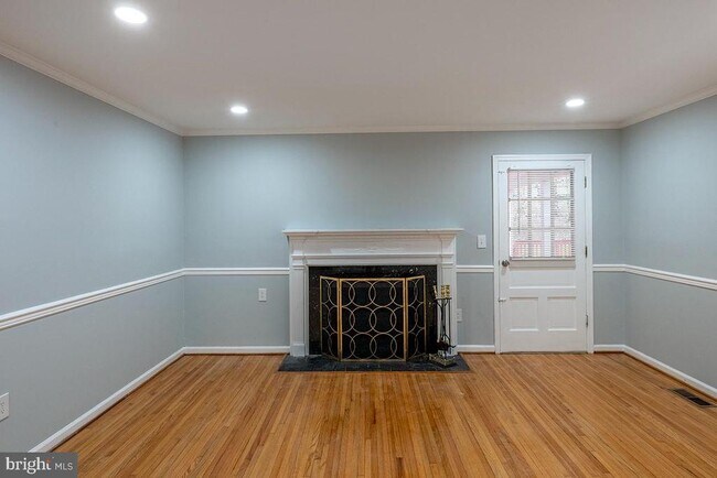 Building Photo - 5035 Timberwood Trail