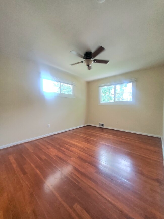 Building Photo - 4517 Mayfield Dr