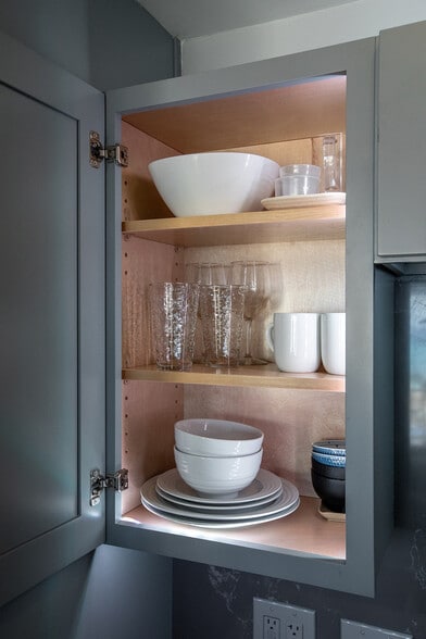 Glassware and Dishware - 2440 Kuhio Ave