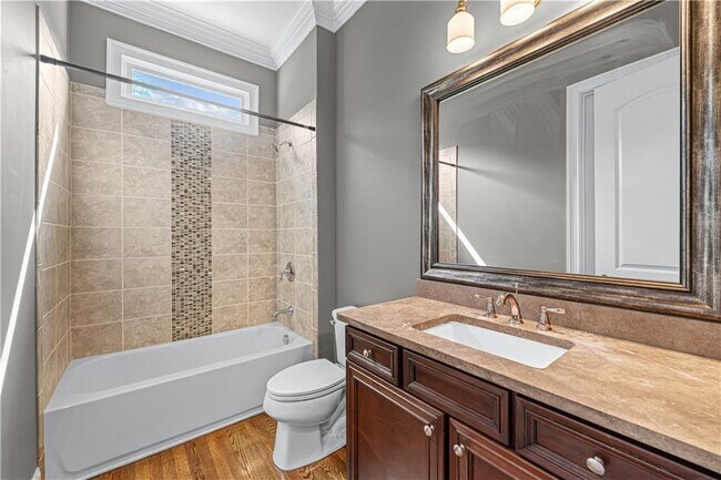 Building Photo - 1070 Windfaire Pl