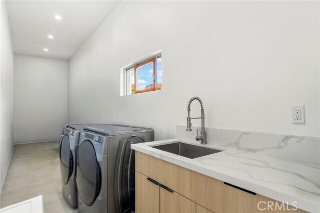 Building Photo - 6413 Wystone Ave
