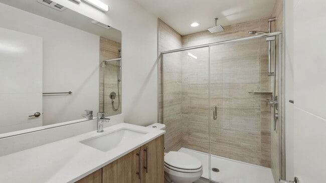 Building Photo - Modern Mount Baker Living