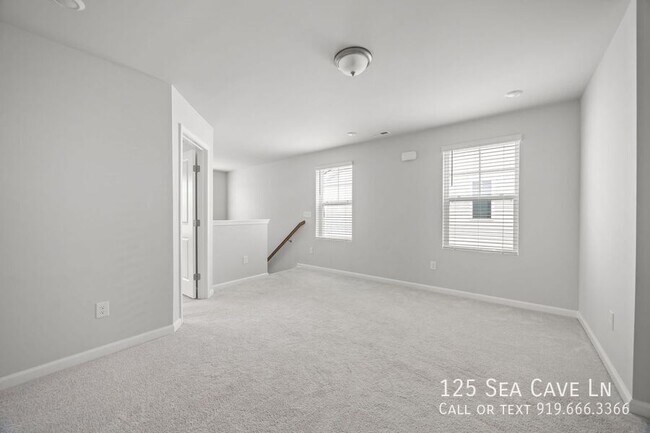 Building Photo - 125 Sea Cave Ln