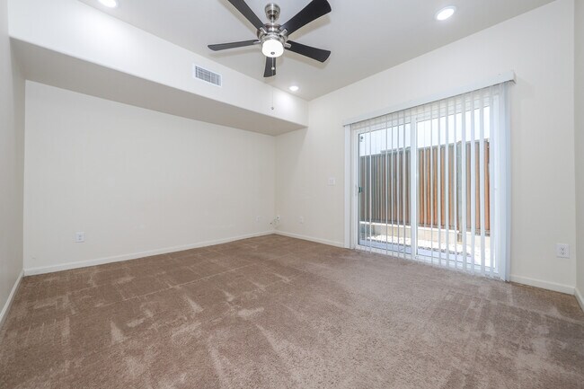 Building Photo - 3732 E Mercedes Ct