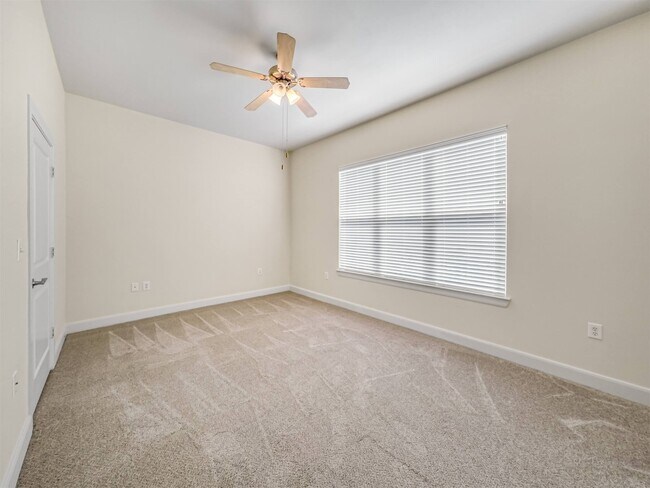 Building Photo - 1010 Rosine St