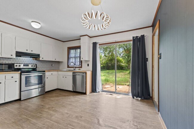 Building Photo - 6522 Baldoon Dr