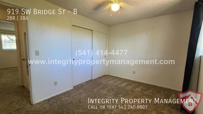 Building Photo - 919 SW Bridge St