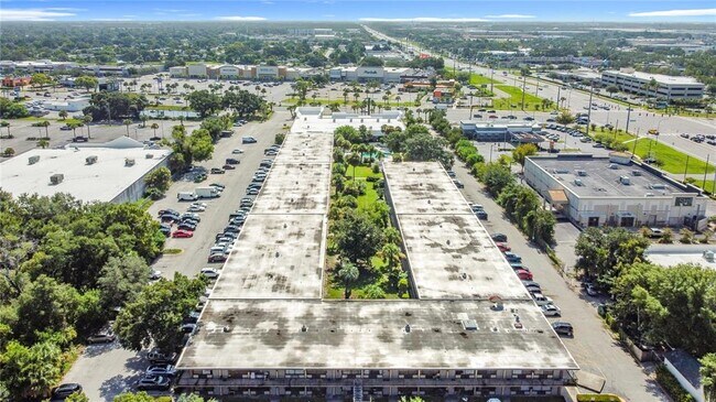Building Photo - 7900 S Orange Blossom Trail