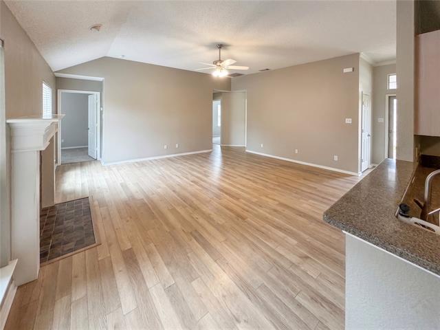 Building Photo - 3813 Cromwell Dr