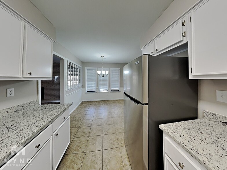 Building Photo - 7002 Timber Rise Cove