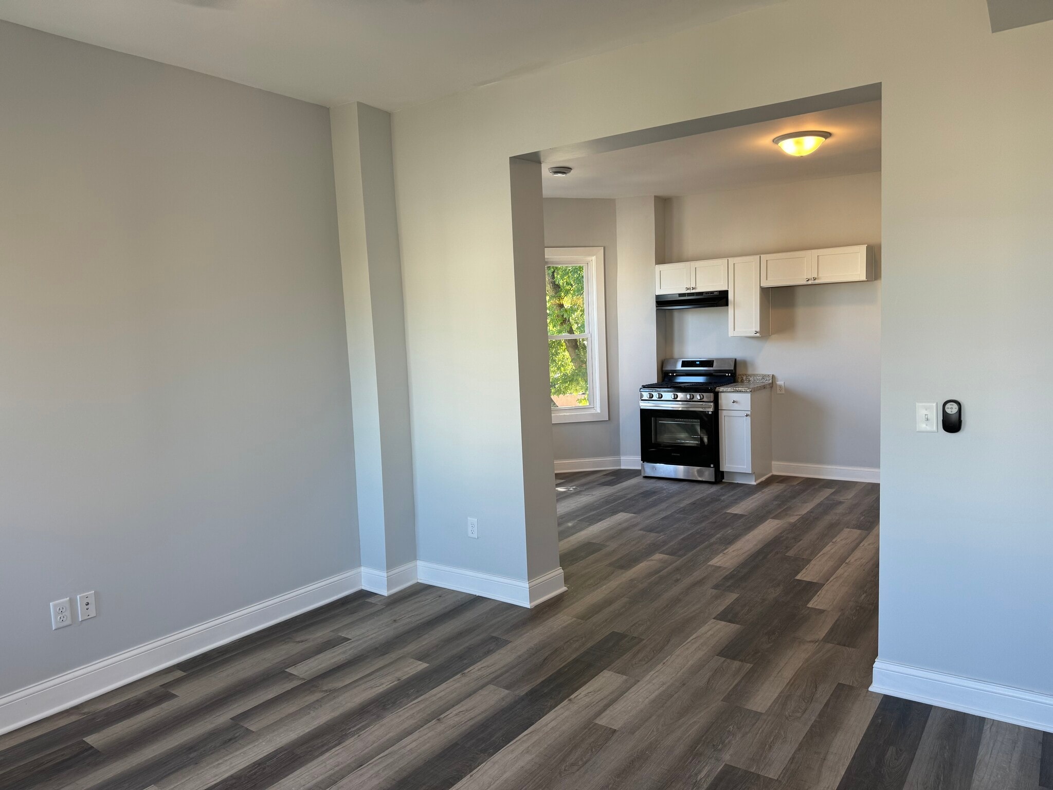 Building Photo - 1301 W Greenfield Ave