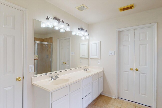 Building Photo - 3606 Kilgore Ct