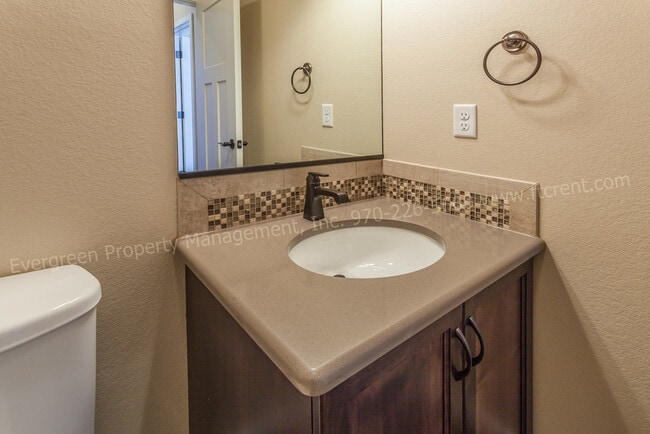 Building Photo - 6106-6106 W 8th St