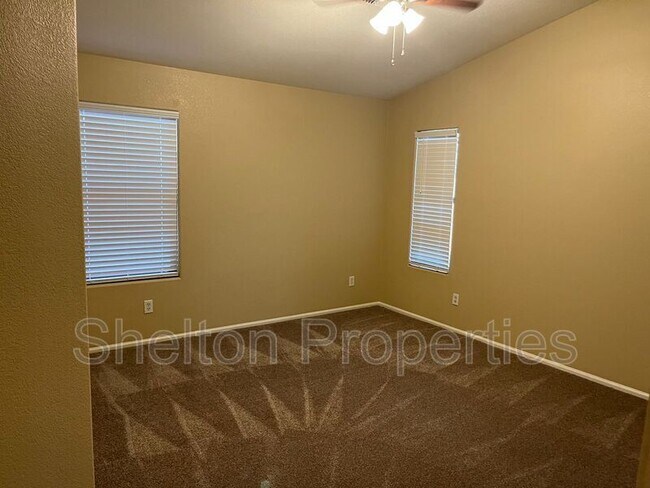 Building Photo - 16042 W Durango St