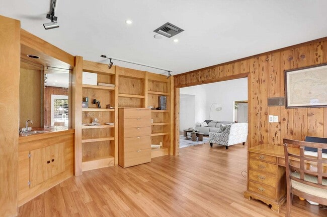 Building Photo - 2903 Banyan Blvd Cir NW