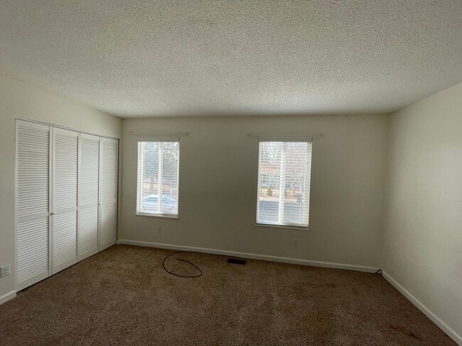 Building Photo - 2406 Bowen St