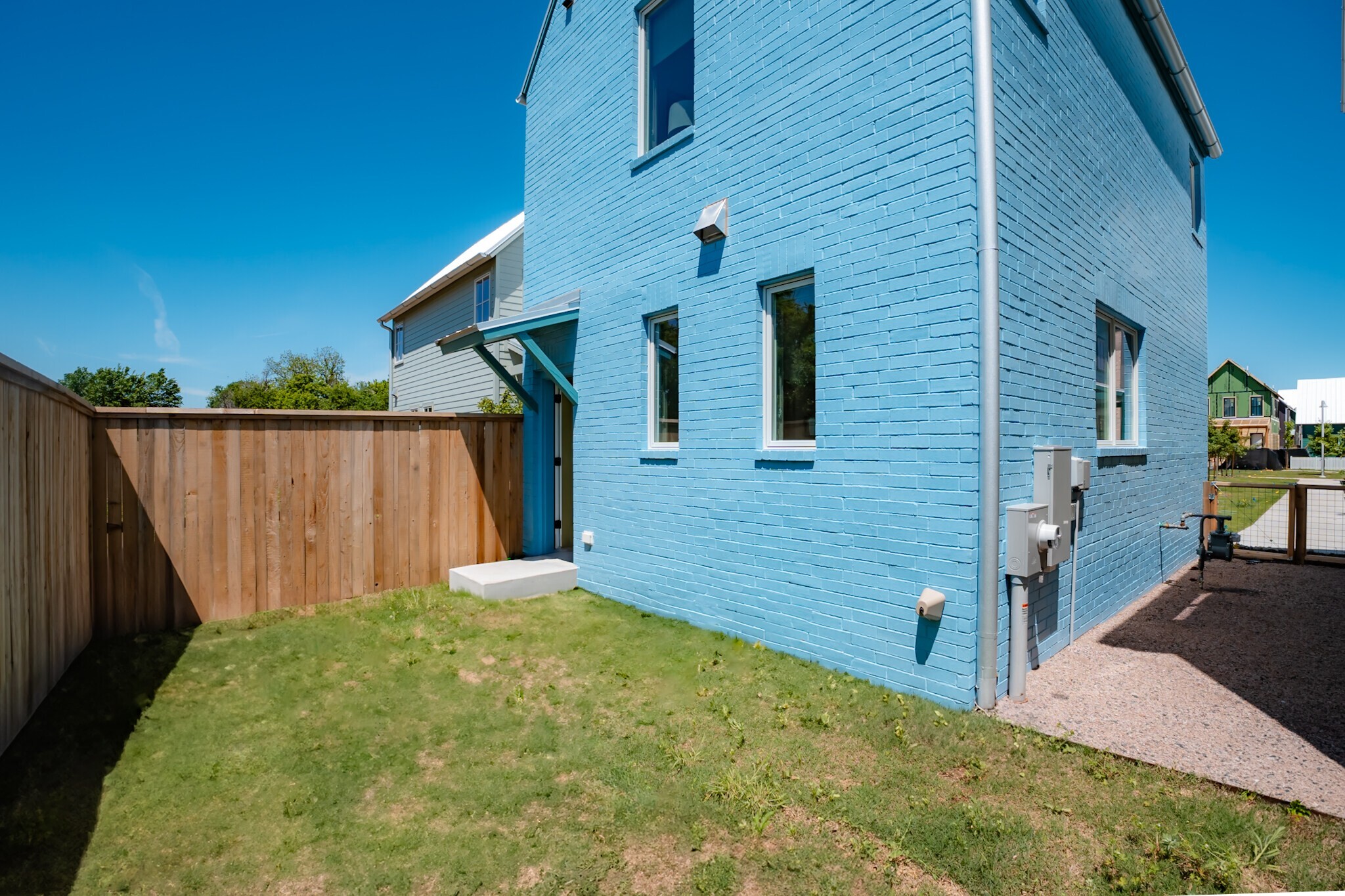 Building Photo - 1058 Hangar Dr