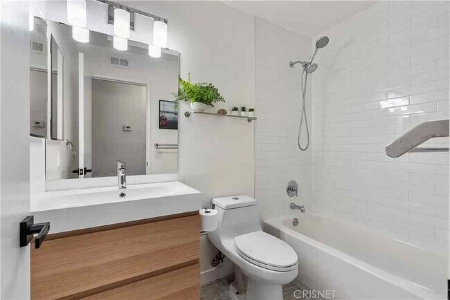 Building Photo - 26064 Tampico Dr