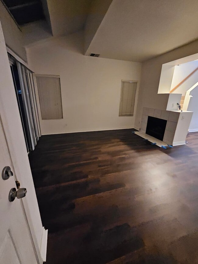 Building Photo - Gated Community~$2,595~ 2 Bed/2.5 Bath End Unit Townhome.