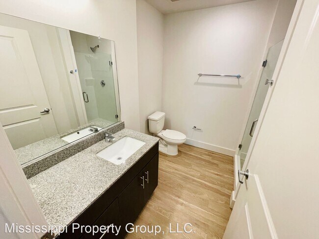 Building Photo - 3 br, 3.5 bath House - 514 Jackson Ave, Un...