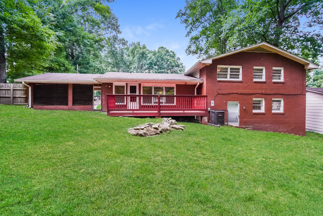 Building Photo - 14 DAY VETERAN ONLY. FIRST LOOK