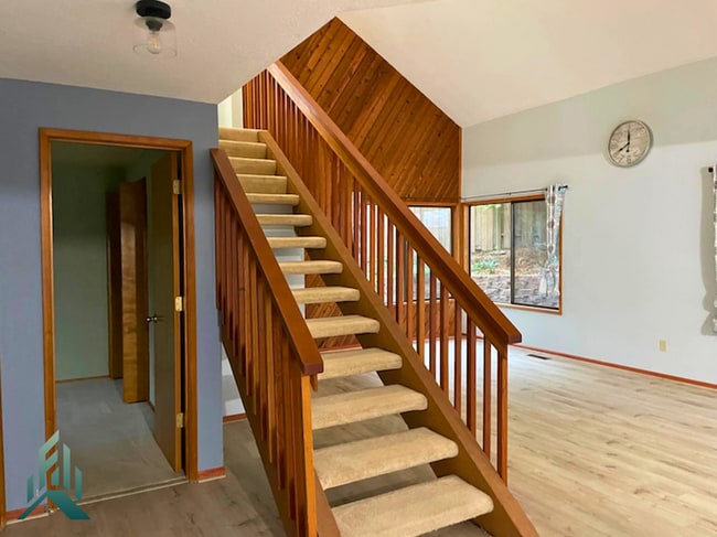 Building Photo - 3-bedroom, 2-bathroom house in Witham Hill