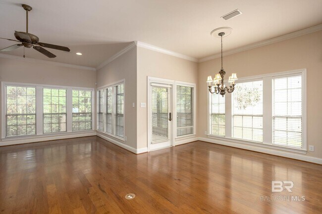 Building Photo - 116 Chestnut Ridge