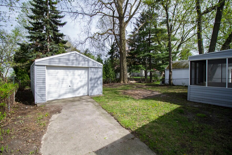 Building Photo - 1421 Pennelwood Dr