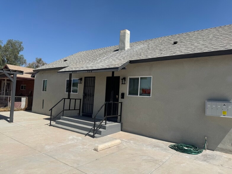 Building Photo - 624 W Holt Ave