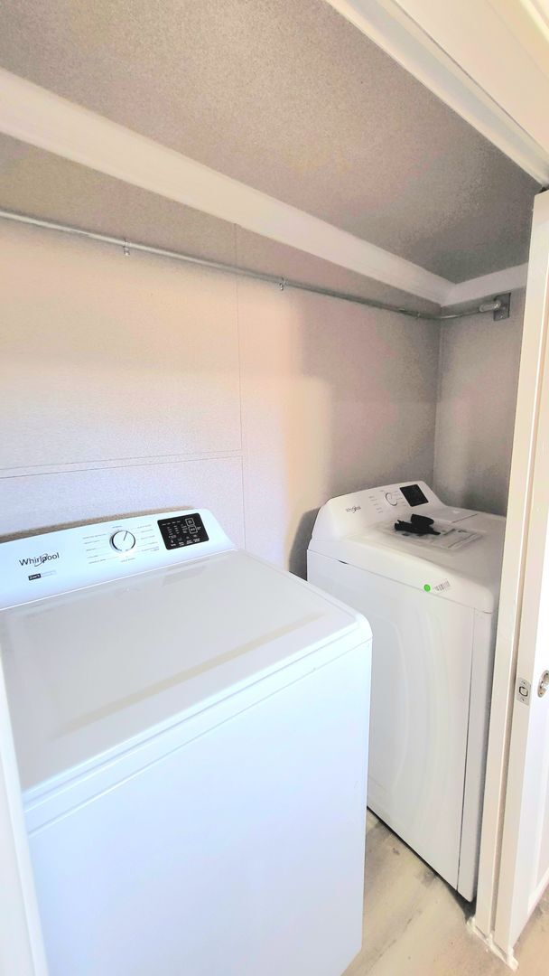 Building Photo - 1611 E Gamebird Rd