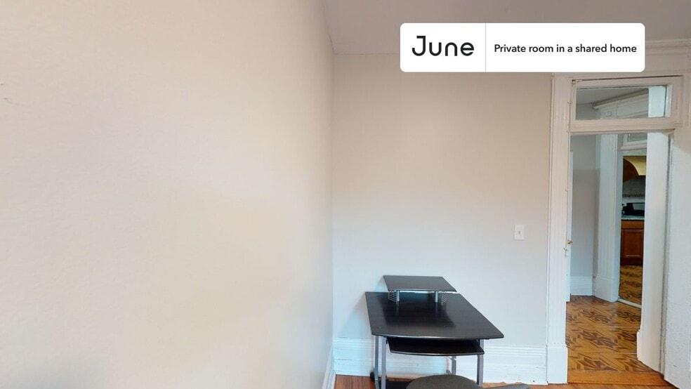 Building Photo - Room in Shared 4 bed/1 bath home in Central Harlem