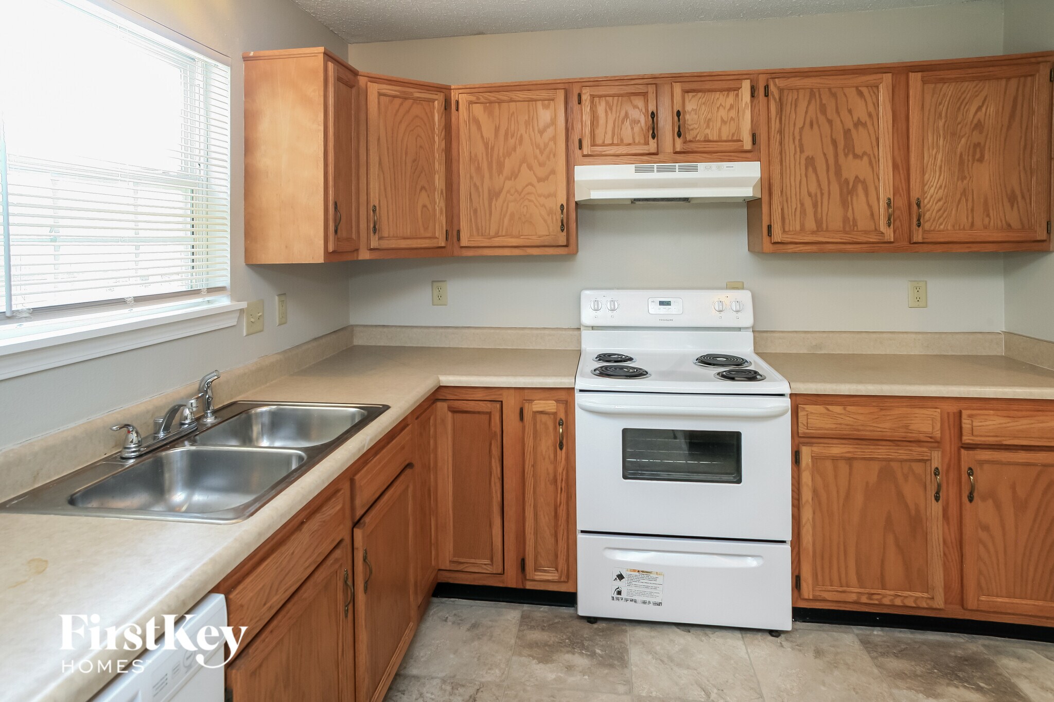 Building Photo - 9017 Lighthorse Dr