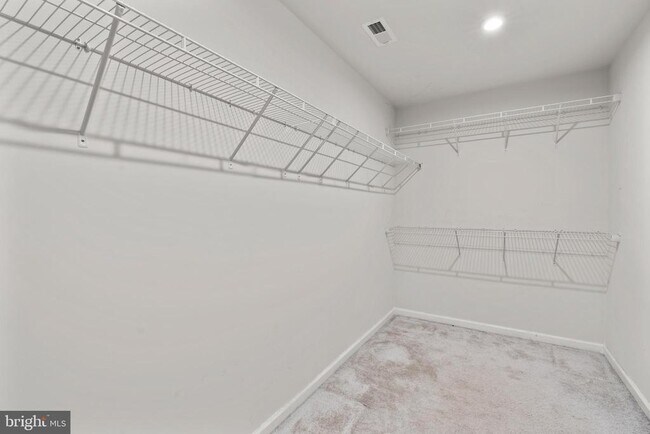 Building Photo - 311 Sunrise Ct