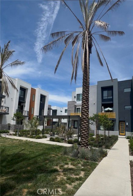 Building Photo - 16246 Dawn Wy