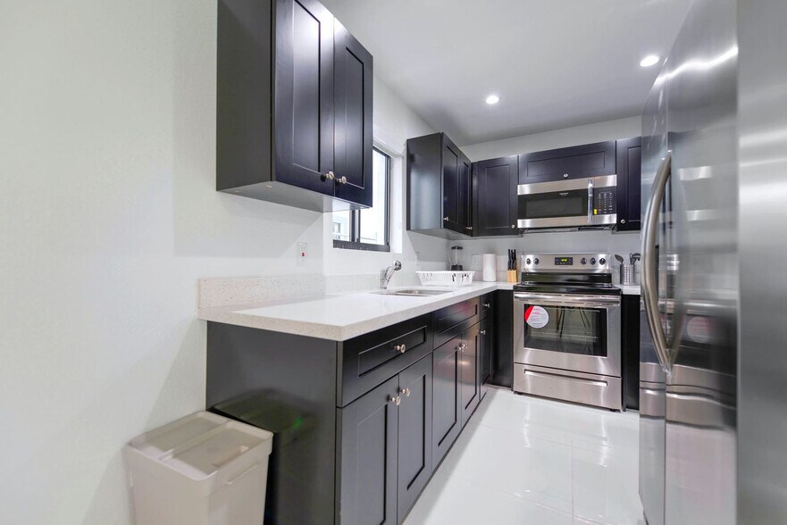 Building Photo - 2241 NW 50th St