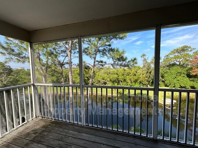 Building Photo - 9650 Tara Cay Ct