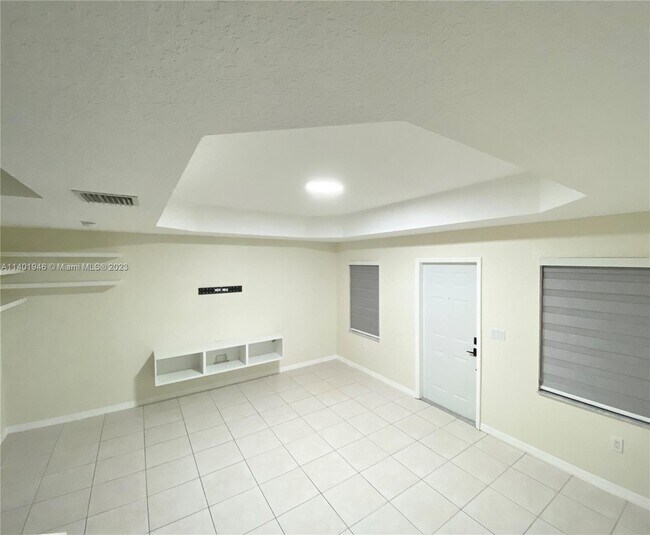 Building Photo - 778 SW 107th Ave